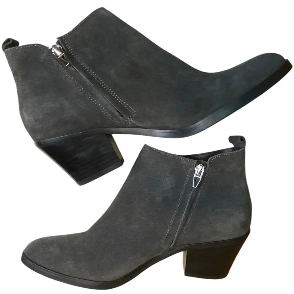 Dolce Vita Elza Dark Gray Suede Studded Pointed Toe Ankle Boots Women's Size 8.5